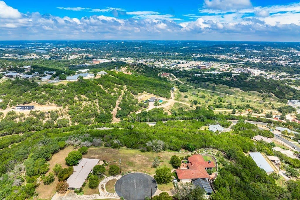 1.72 acres in Kerr County featured view