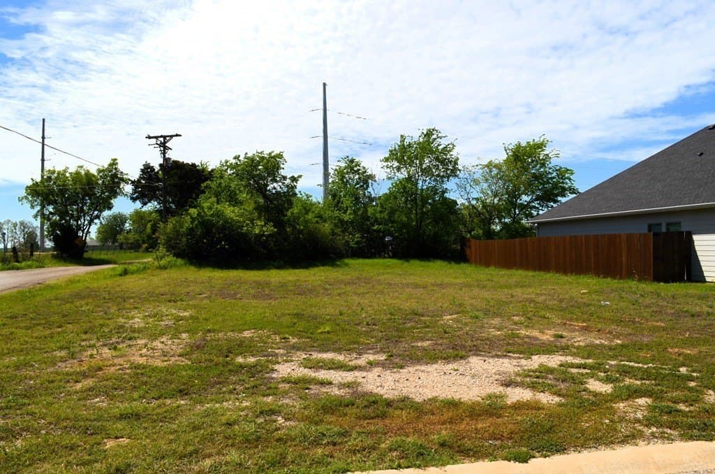 0.16 acres in Kaufman County gallery image 3