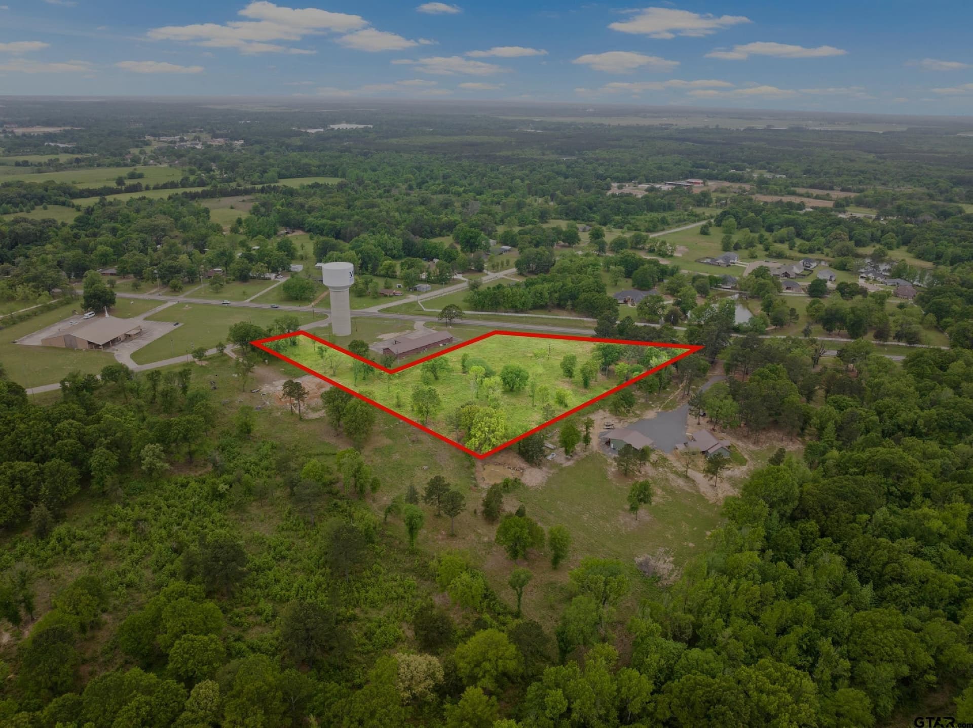 5.01 acres in Titus County gallery image 2
