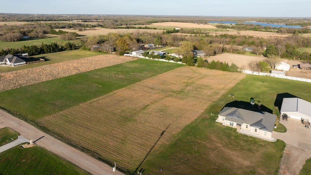 1.94 acres in Lamar County - photo 13