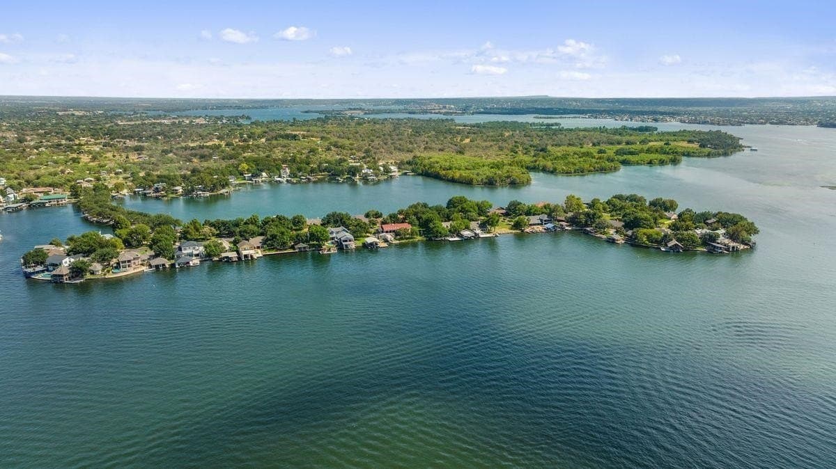 0.25 acres in Burnet County - photo 13
