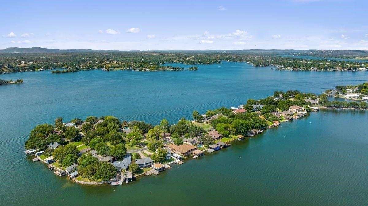 0.25 acres in Burnet County gallery image 3