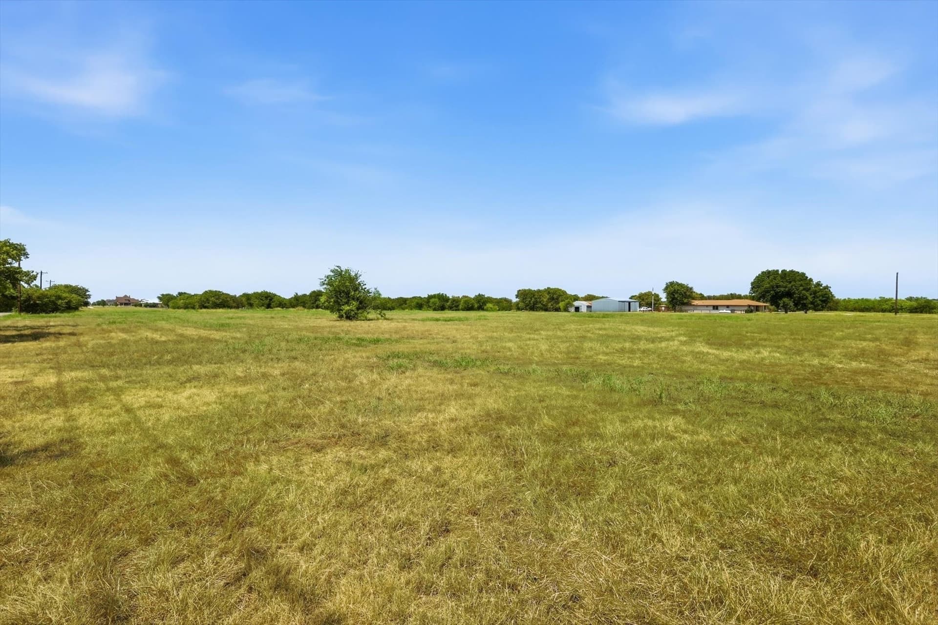 2 acres in Denton County gallery image 3