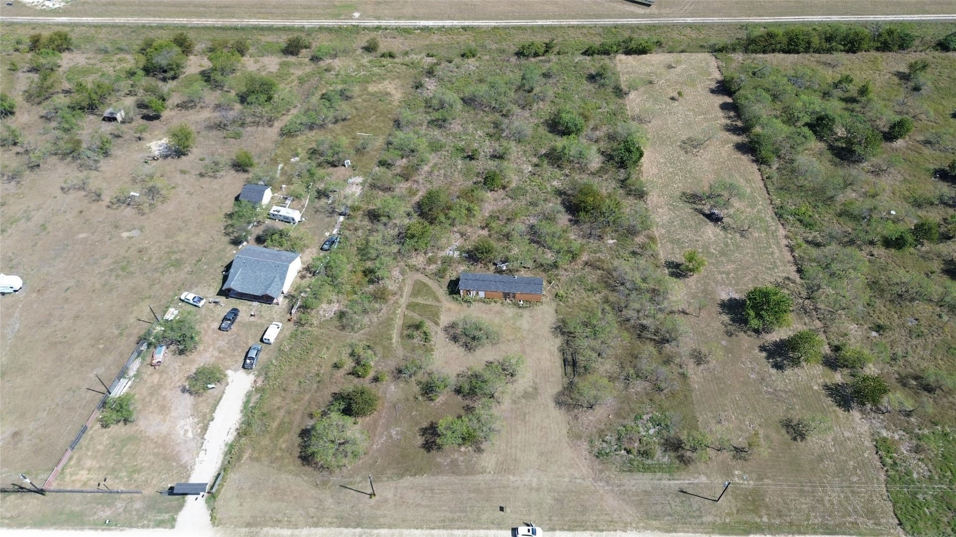 1.11 acres in Navarro County