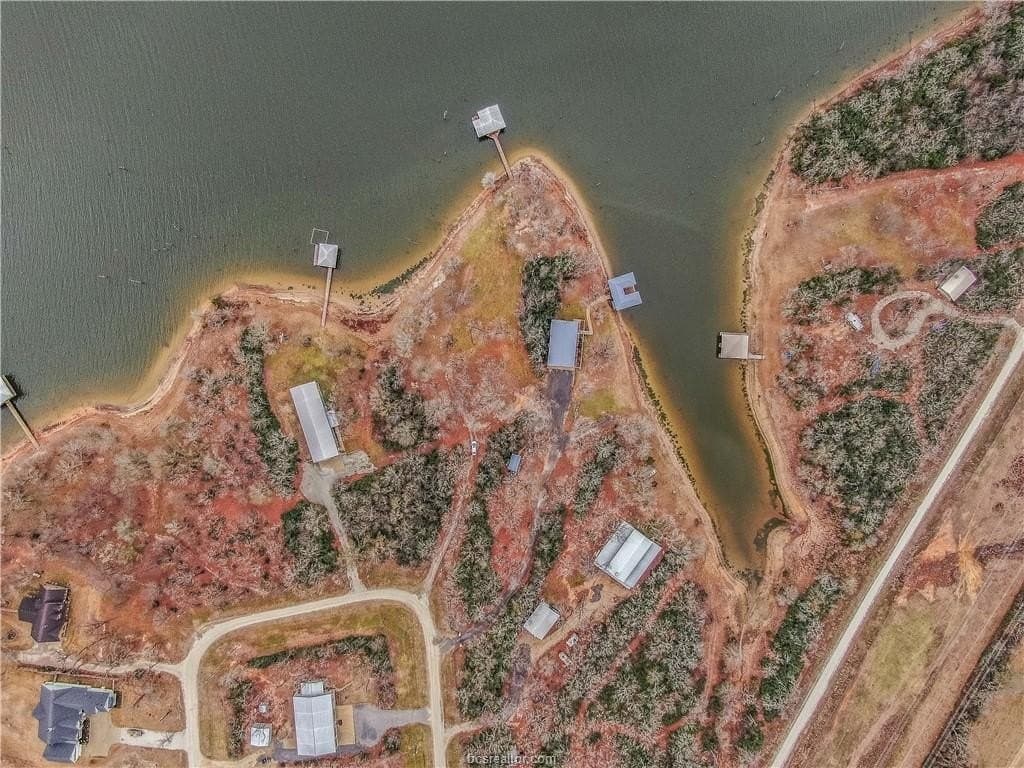 1.7 acres in Leon County gallery image 2