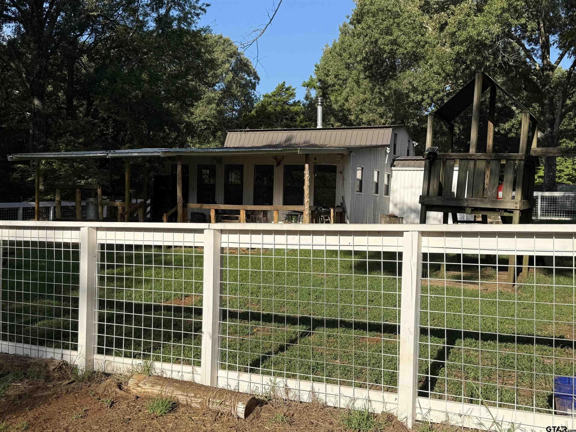 158 acres in Smith County gallery image 2