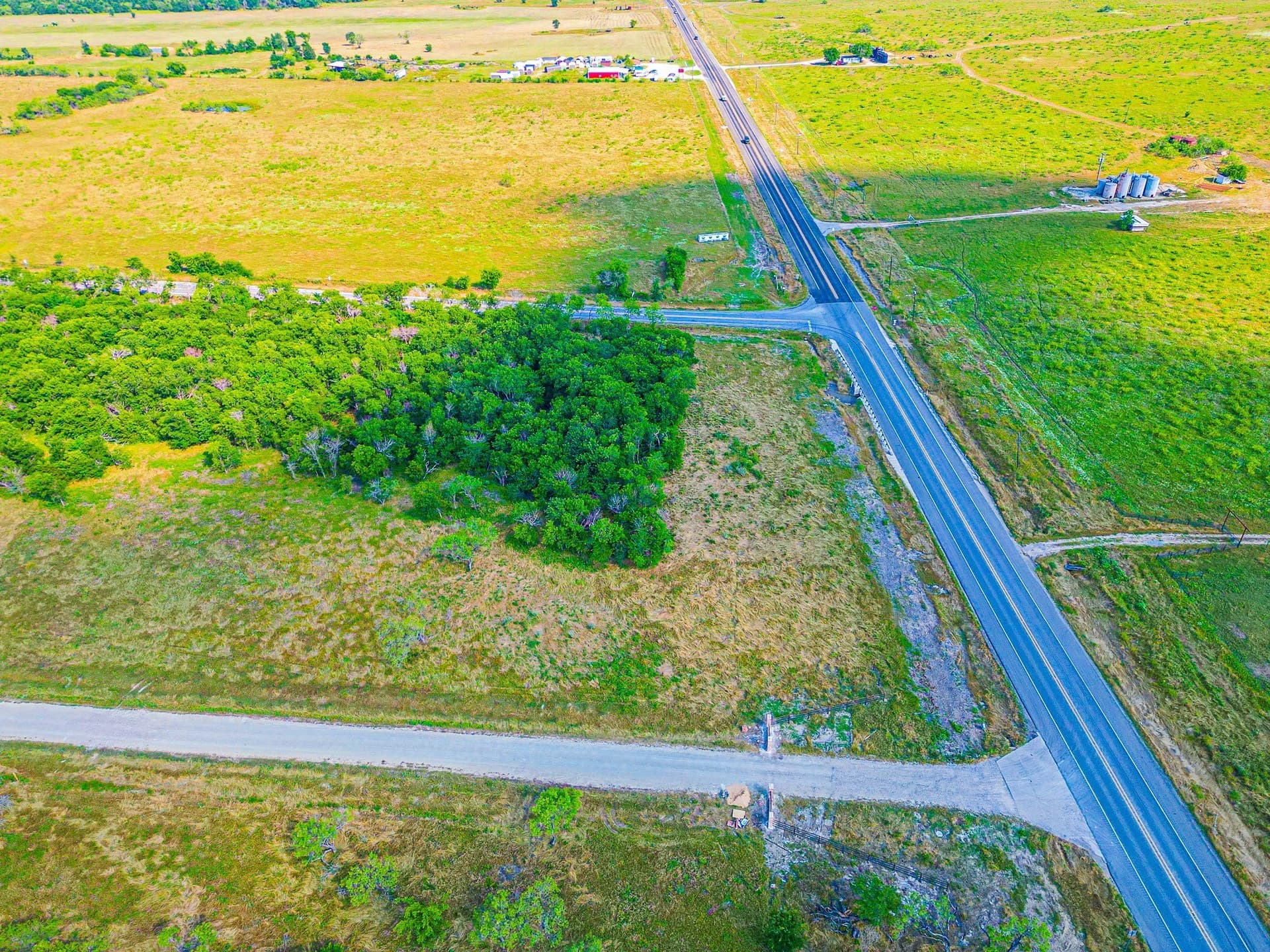 3.51 acres in Navarro County - photo 3