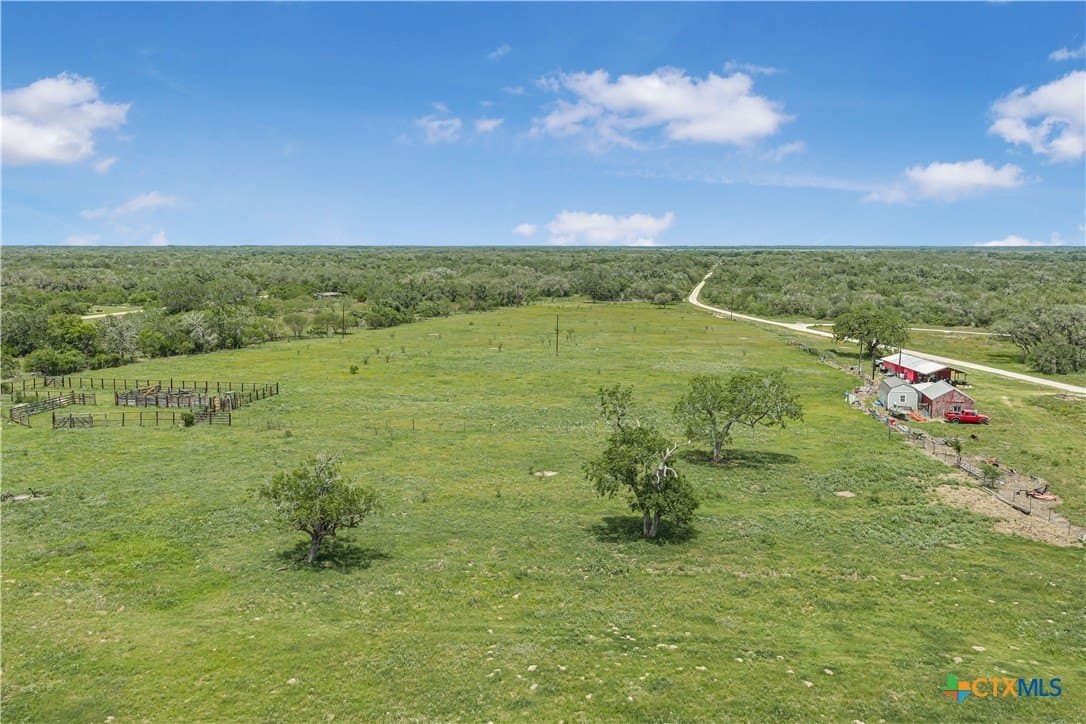 42.25 acres in Refugio County - photo 4