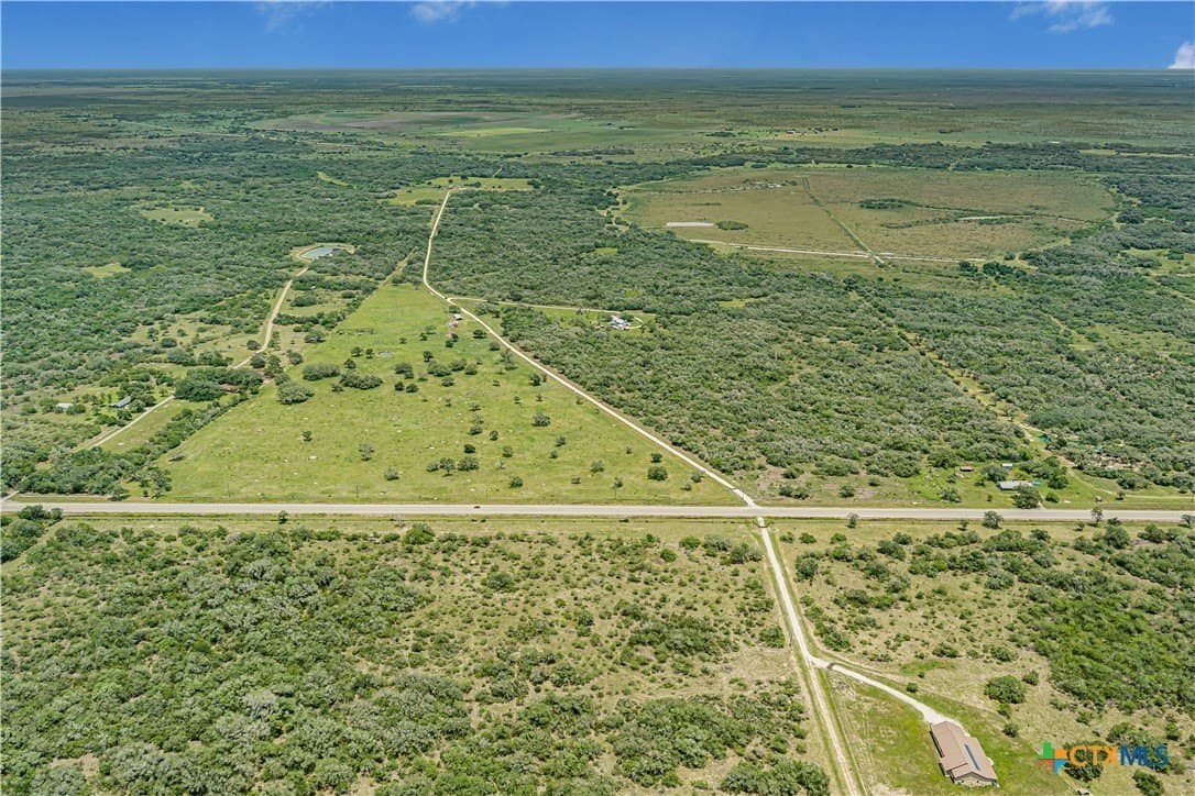42.25 acres in Refugio County - photo 7