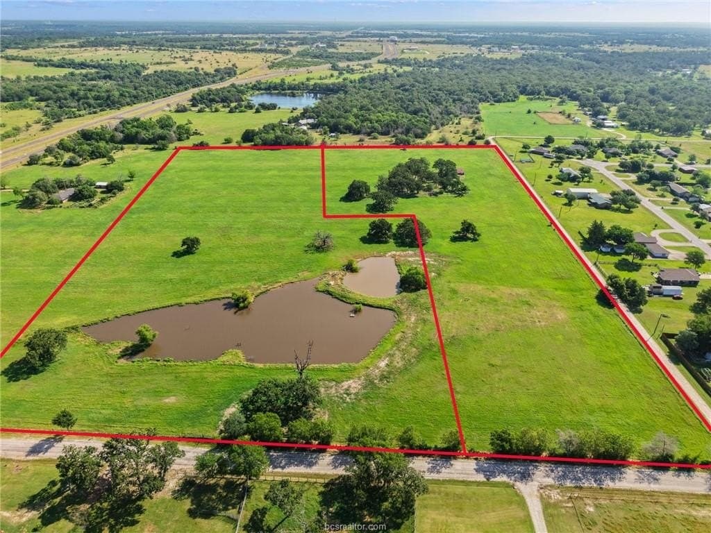 11.5 acres in Brazos County