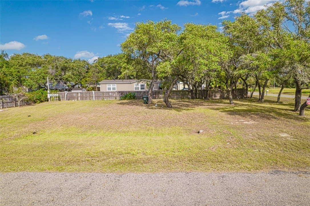 0.19 acres in Aransas County - photo 4
