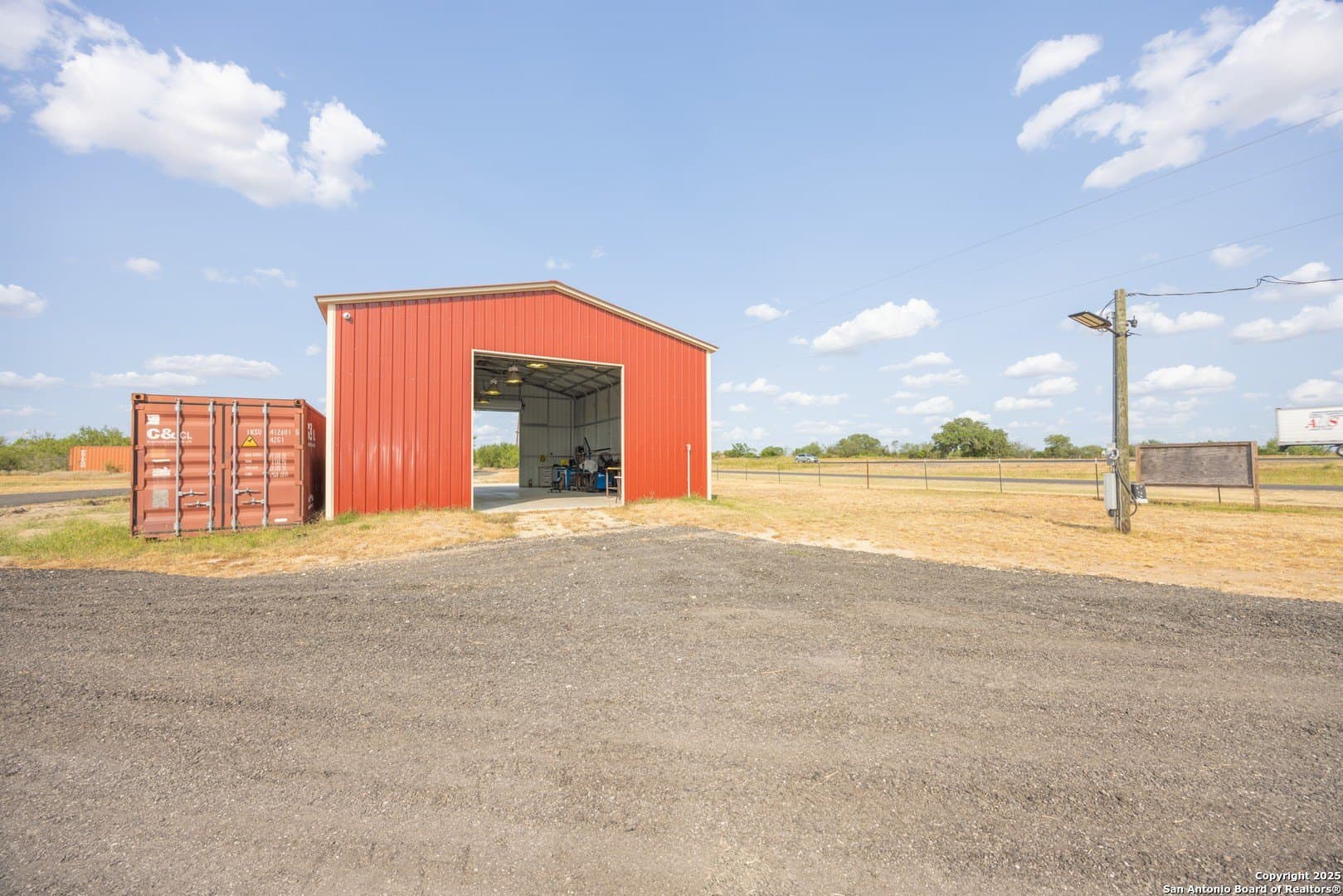 1 acres in Frio County gallery image 2