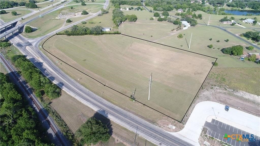8.28 acres in Guadalupe County gallery image 3