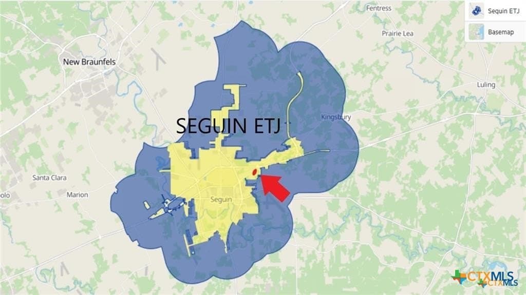 8.28 acres in Guadalupe County gallery image 4