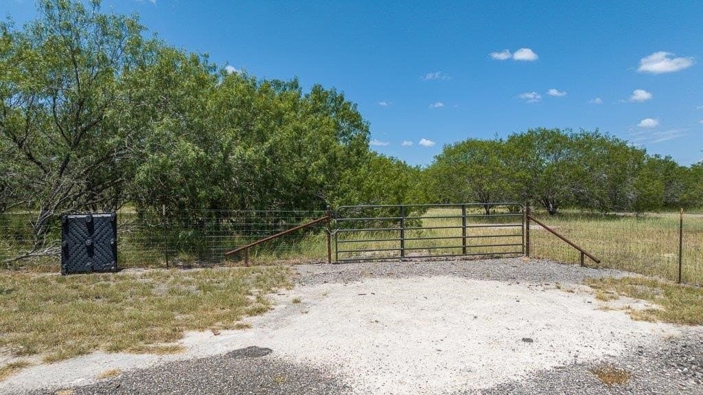 7.56 acres in San Patricio County - photo 19