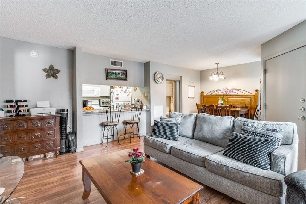 17.99 acres in Dallas County gallery image 4