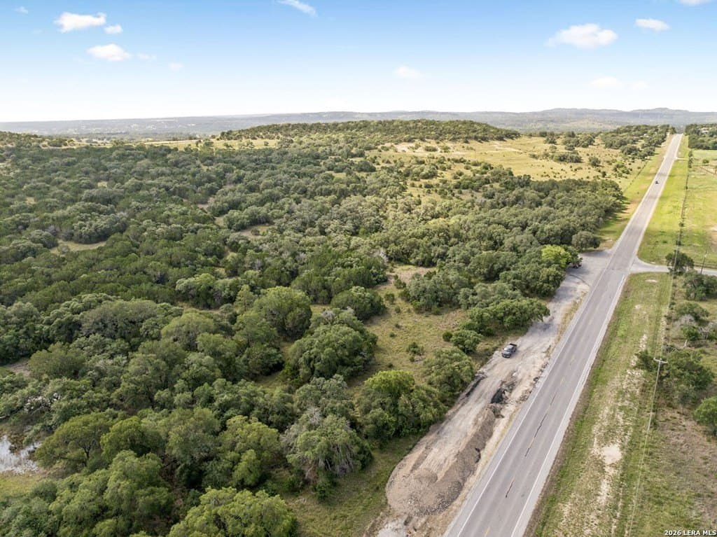 10.09 acres in Kendall County gallery image 4