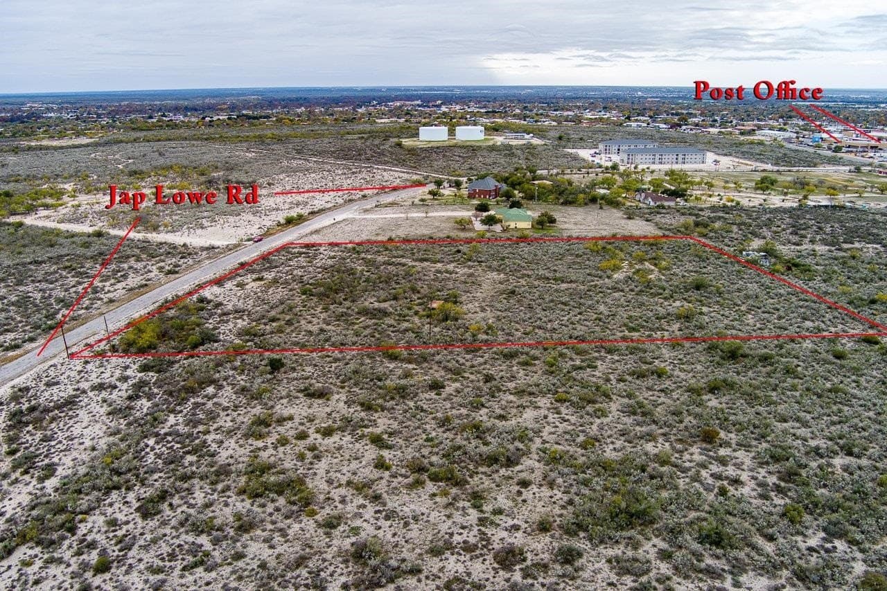 5.6 acres in Val Verde County - photo 7