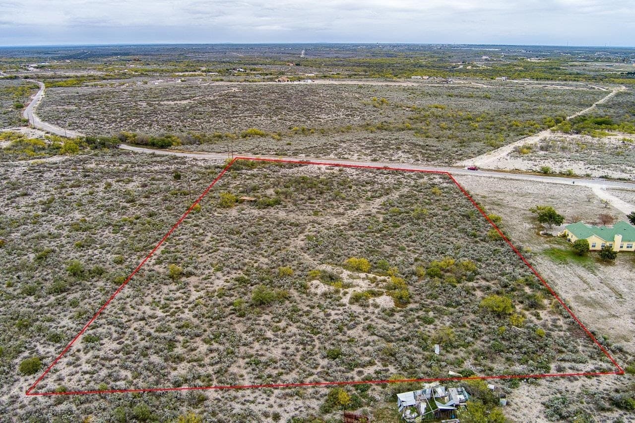 5.6 acres in Val Verde County - photo 11