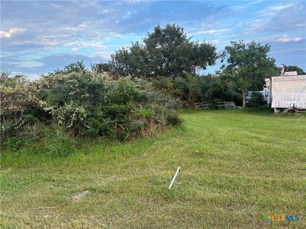 1.57 acres in Calhoun County - photo 8