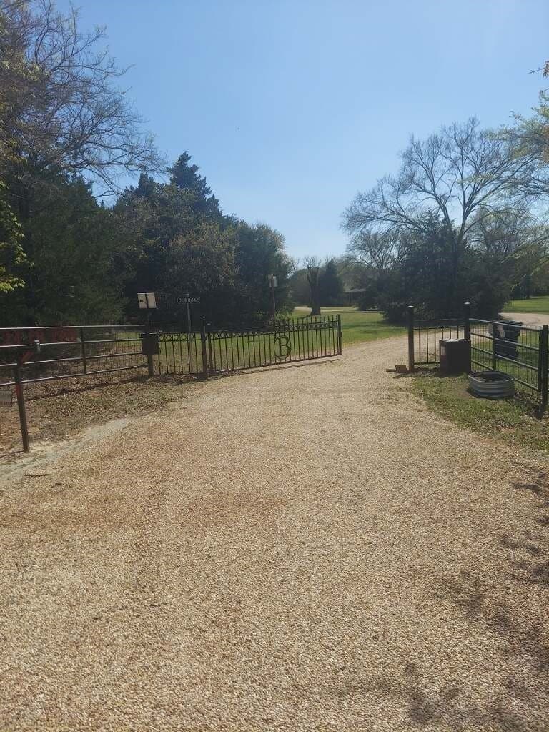 16.69 acres in Cooke County - photo 2