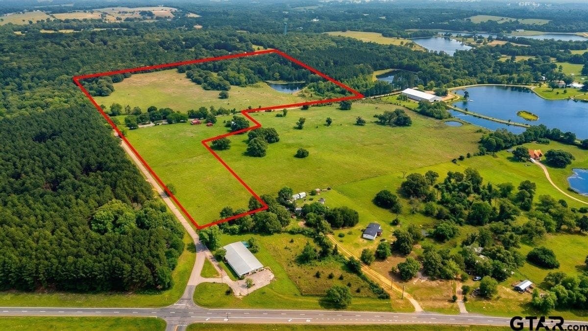 65.22 acres in Henderson County - photo 2