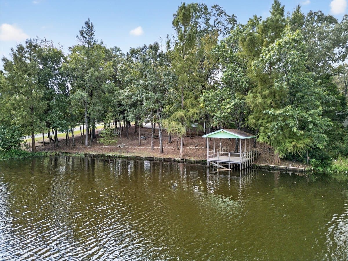 0.38 acres in Van Zandt County gallery image 3