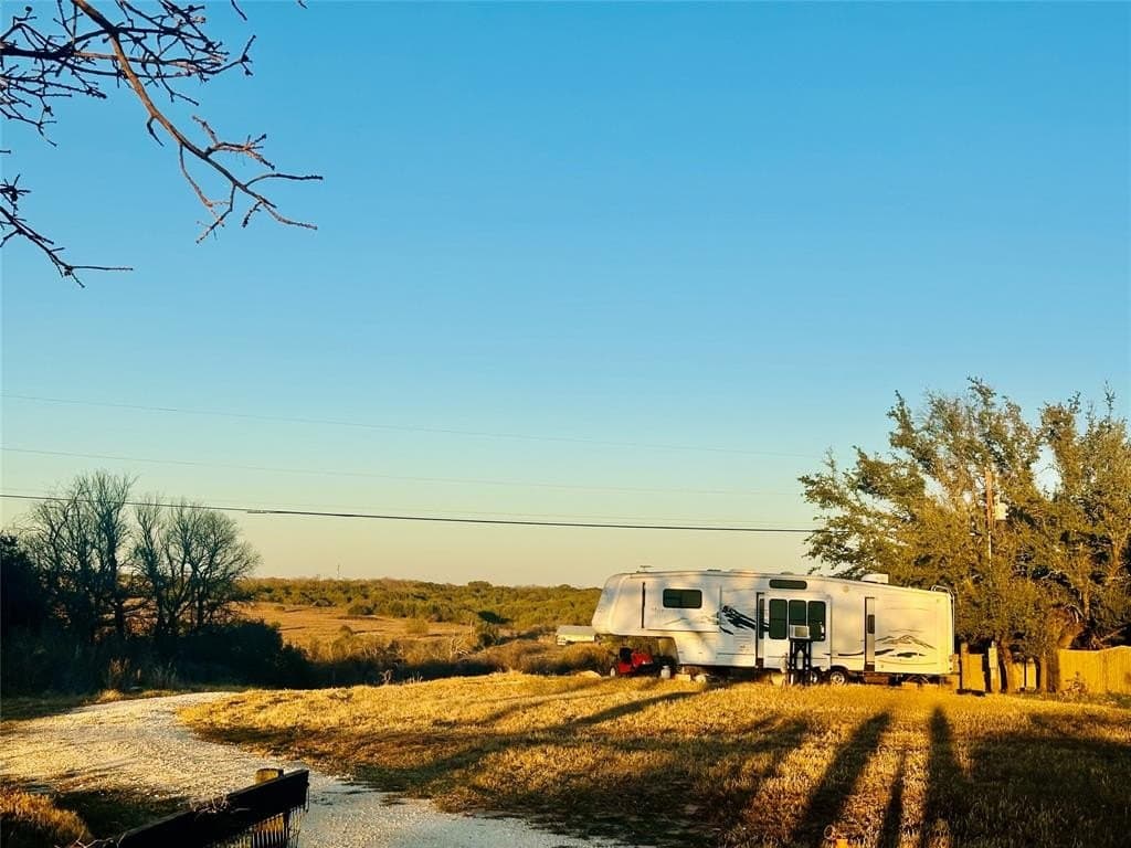 3.27 acres in Hood County gallery image 3