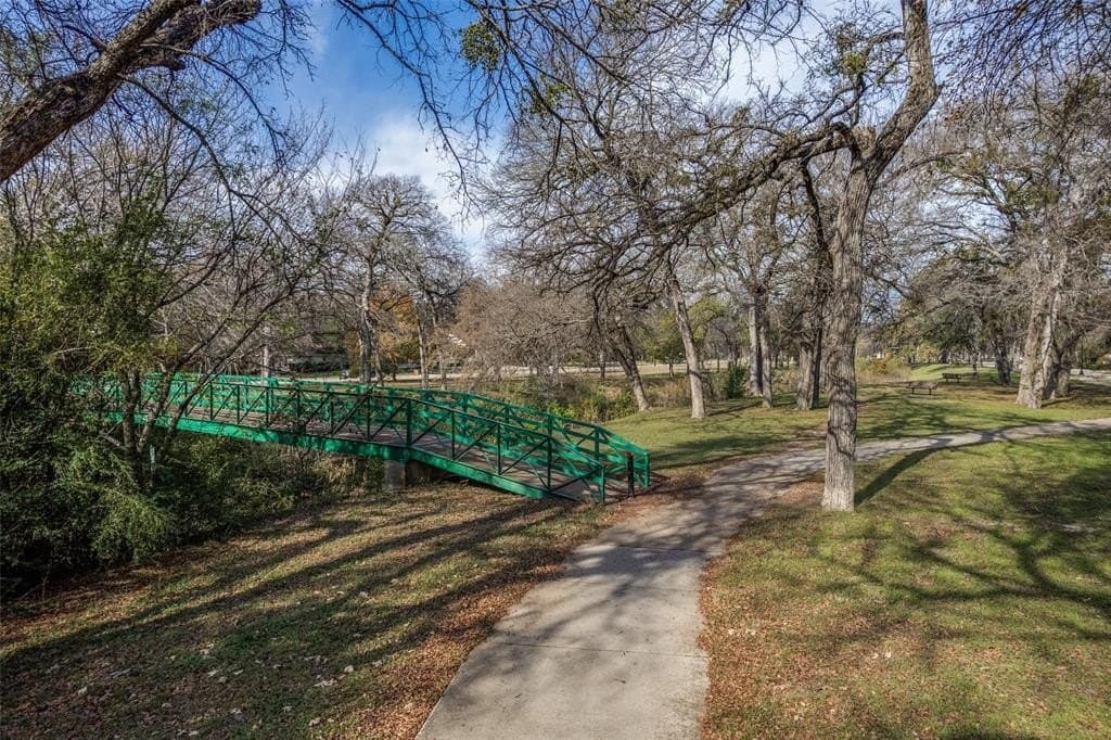 0.58 acres in Tarrant County gallery image 4