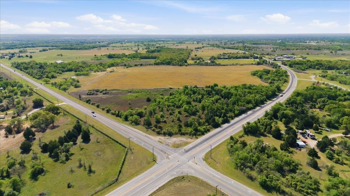 8.67 acres in Hill County - photo 6