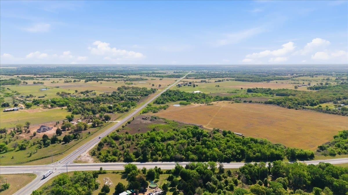 8.67 acres in Hill County - photo 7