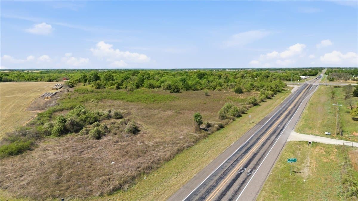 8.67 acres in Hill County - photo 10