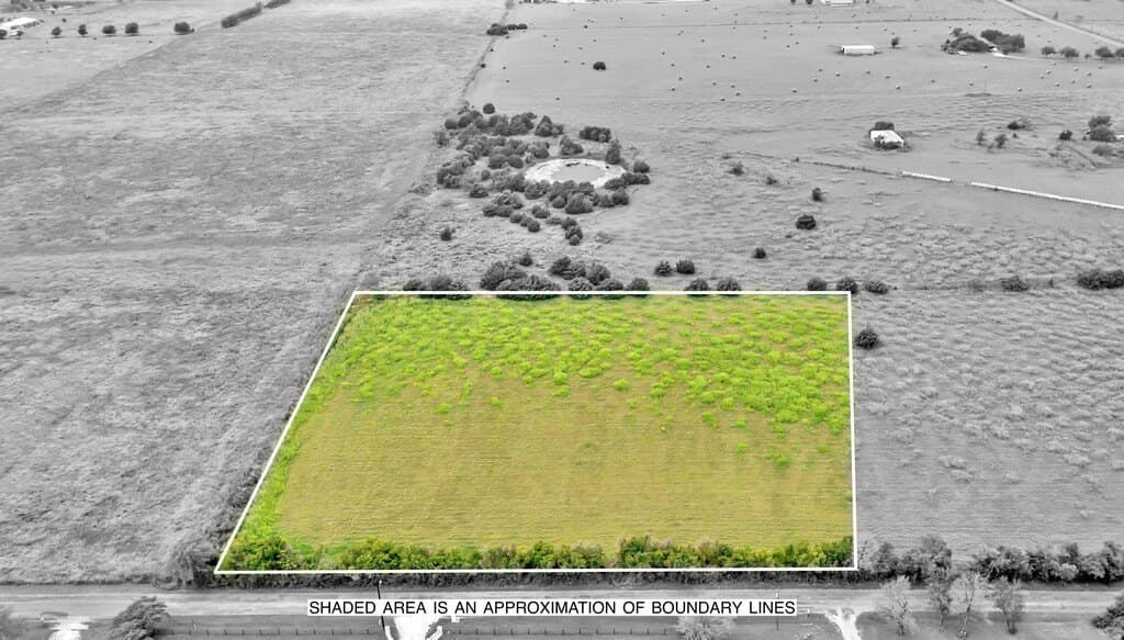 4.83 acres in McLennan County - photo 2