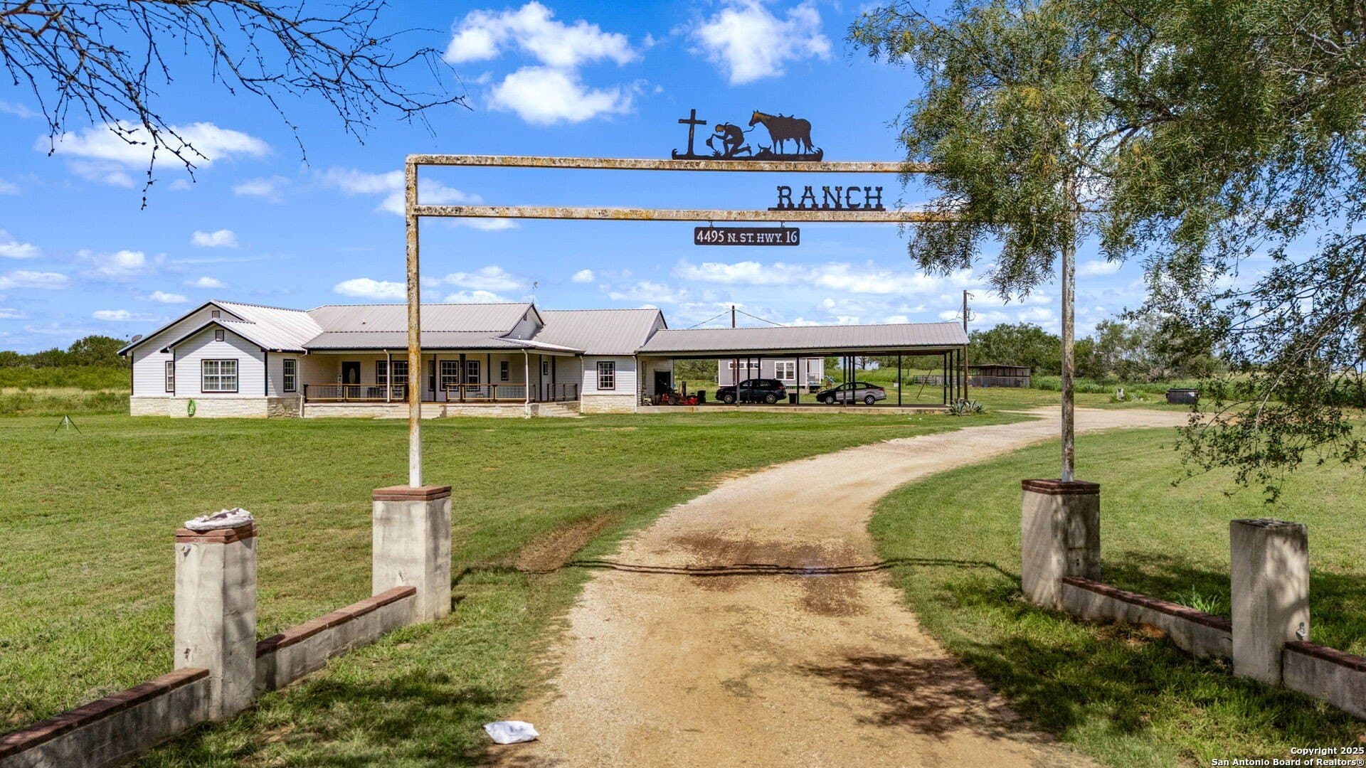 11 acres in Atascosa County