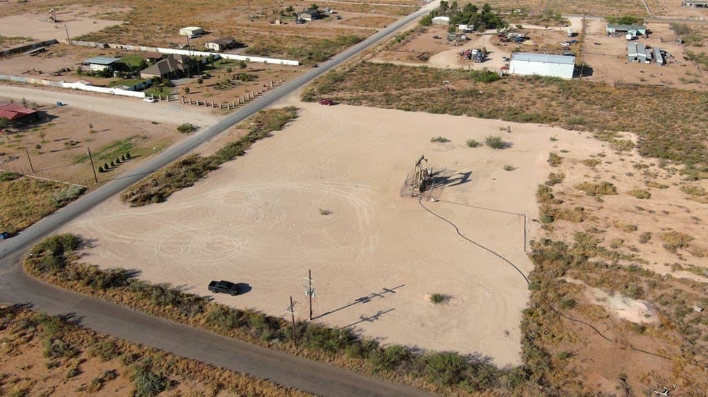 4.27 acres in Ector County gallery image 2