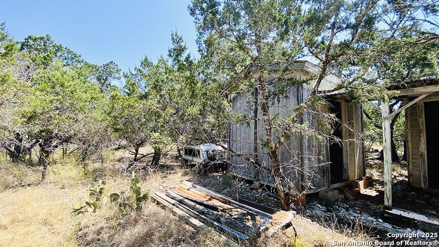 0.4 acres in Bandera County - photo 21