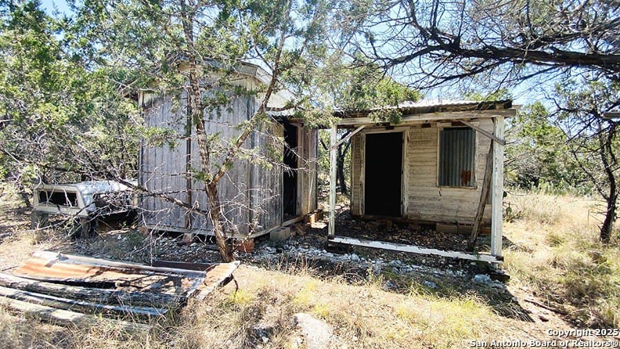0.4 acres in Bandera County - photo 19
