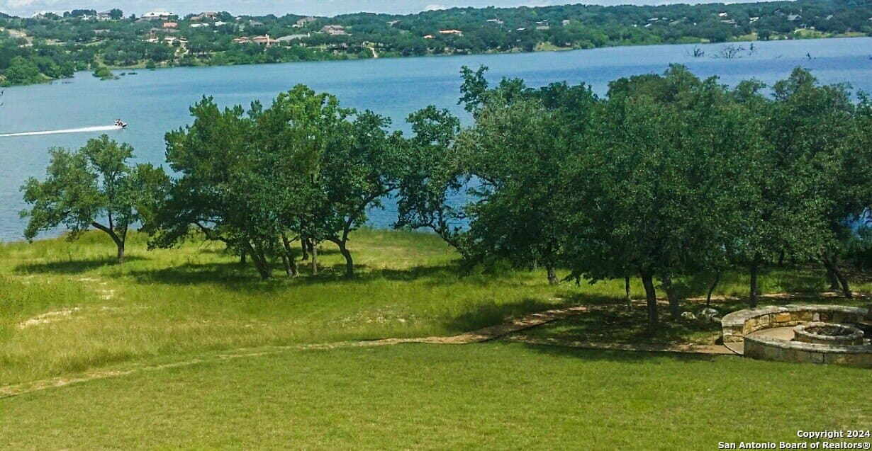 1.02 acres in Comal County - photo 18