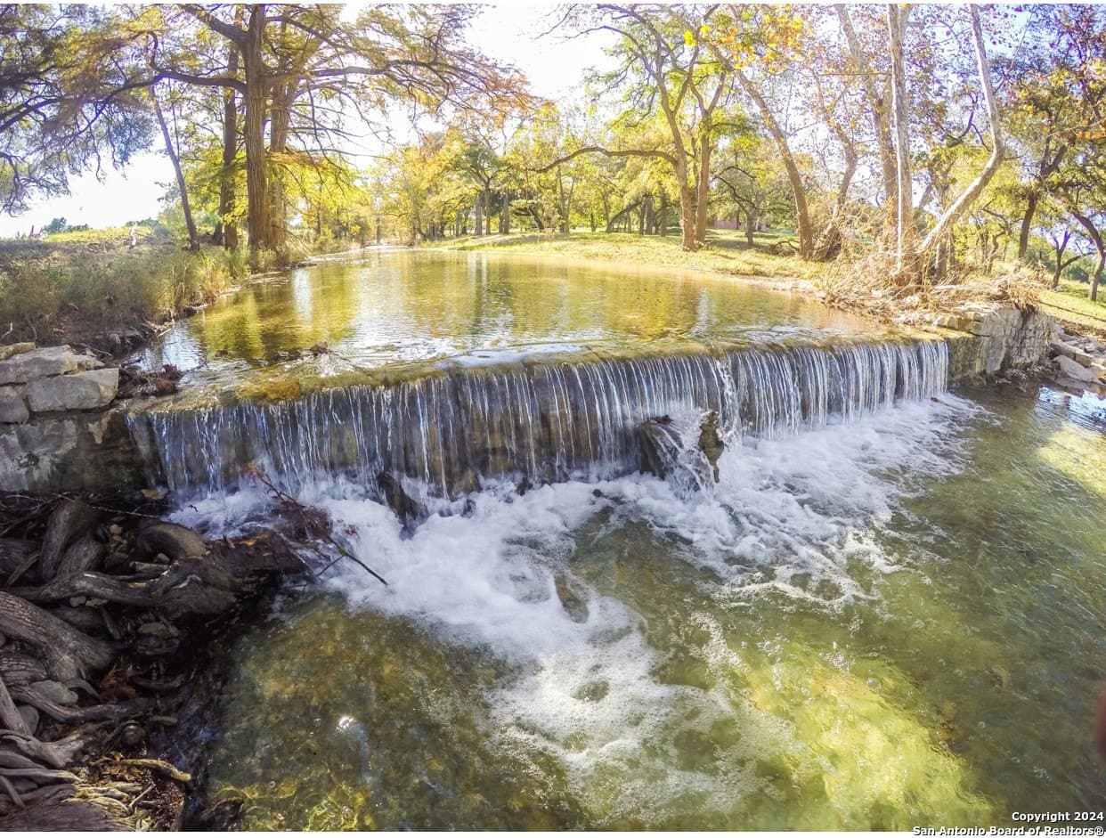 1.02 acres in Comal County - photo 15