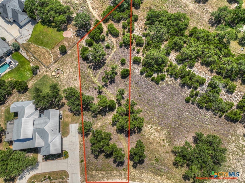 0.53 acres in Comal County - photo 6
