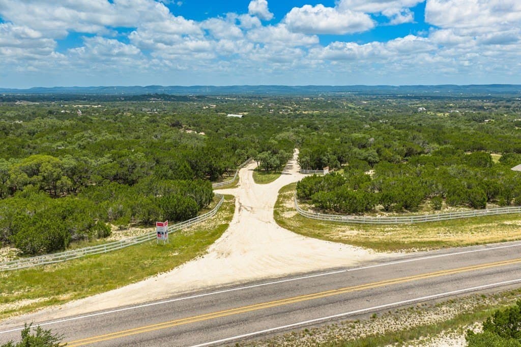 9.75 acres in Bandera County - photo 13