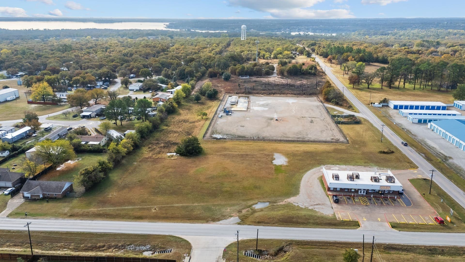 1.28 acres in Tarrant County gallery image 2