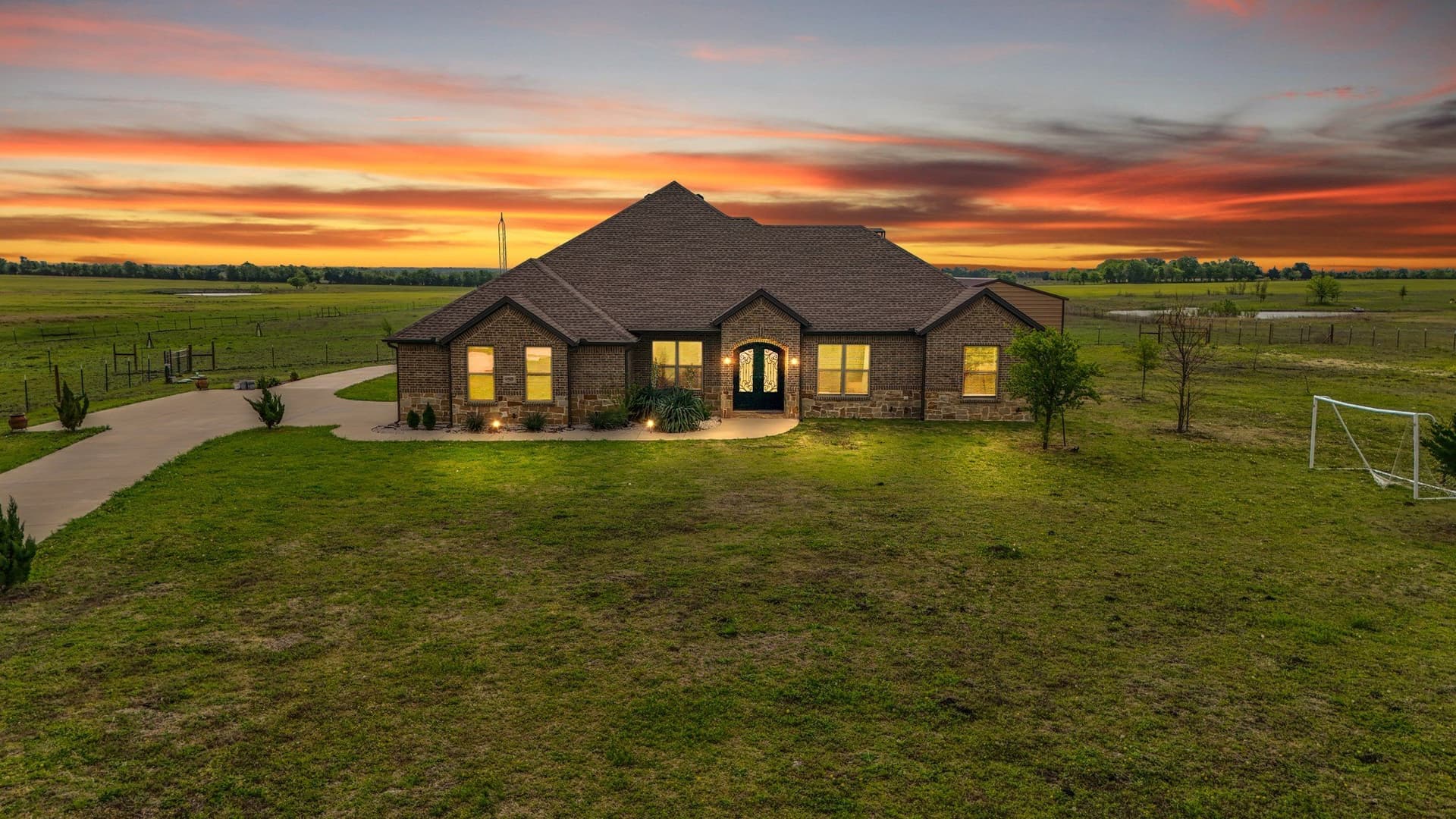 10.87 acres in Rockwall County