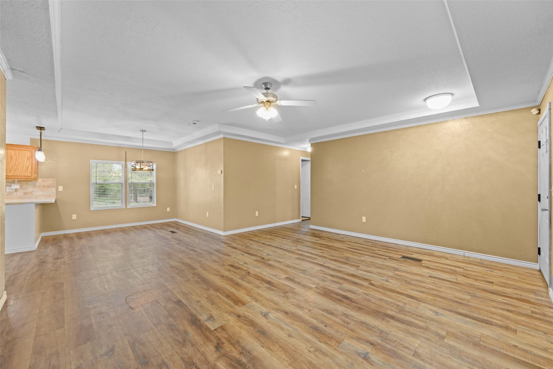 11.79 acres in Anderson County gallery image 3