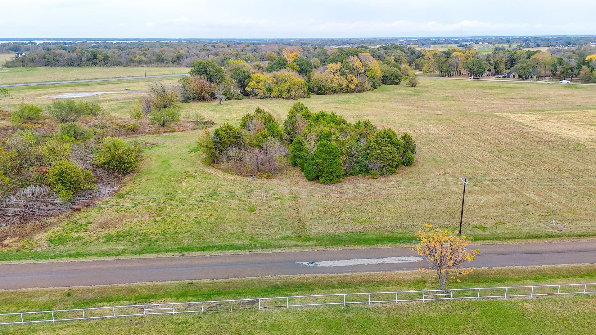 2.03 acres in Navarro County - photo 3