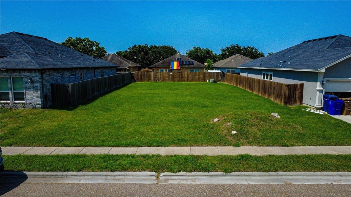 0.14 acres in Nueces County