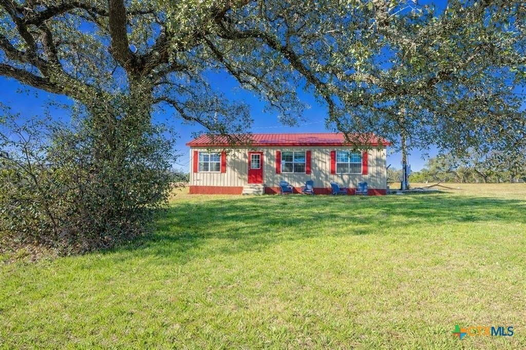 10.4 acres in Burnet County