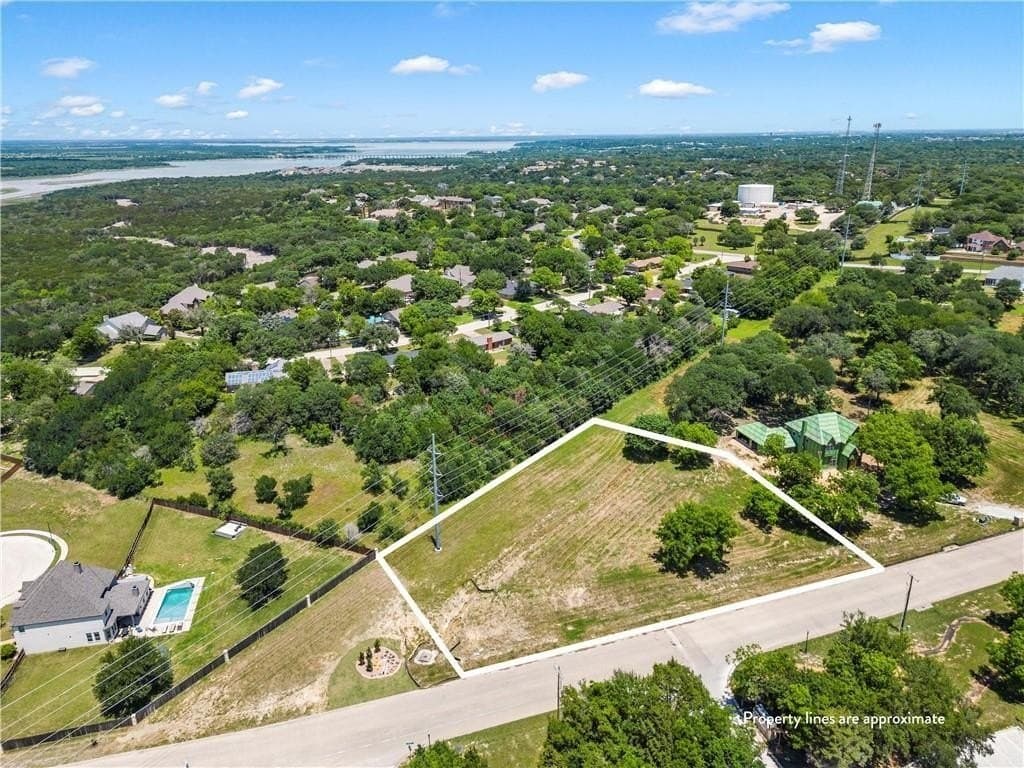 1.22 acres in McLennan County