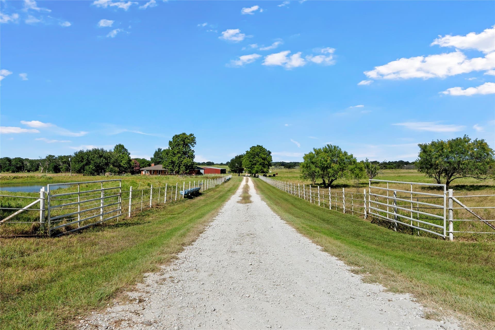 42.81 acres in Hill County - photo 5