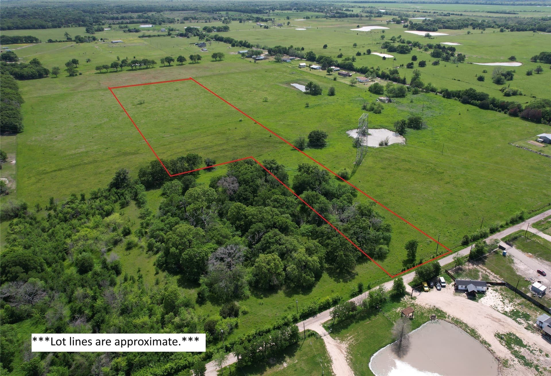 9 acres in Henderson County